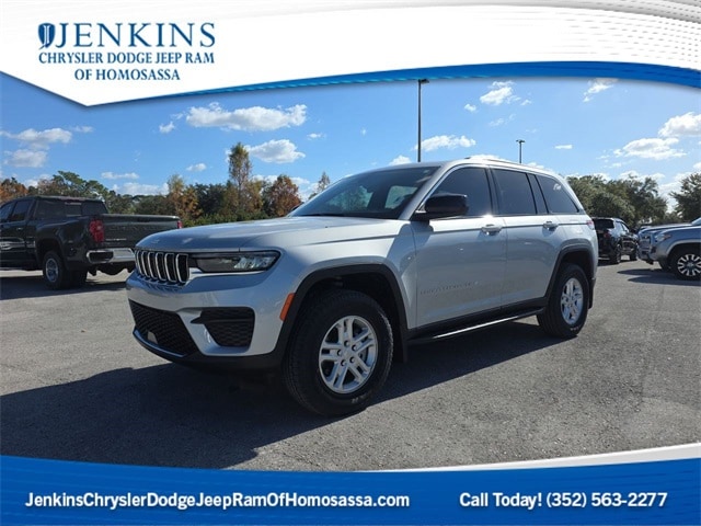 2025 Jeep Grand Cherokee Laredo's photo