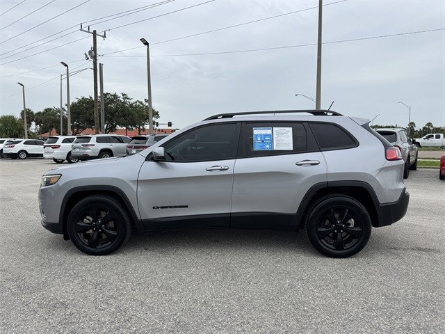 2021 Jeep Cherokee Altitude photo 2