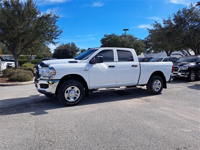 2024 Ram 3500 Tradesman photo 2
