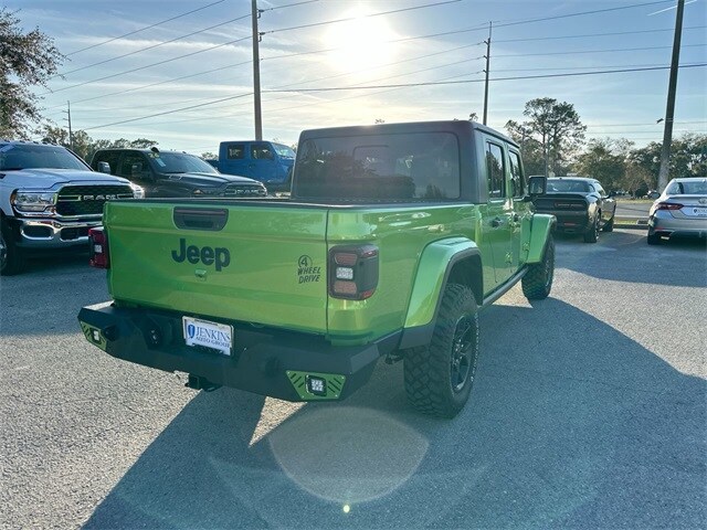 2025 Jeep Gladiator Sport Willys photo 3