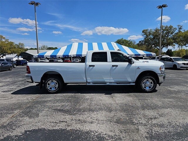 2024 Ram 3500 Tradesman photo 3