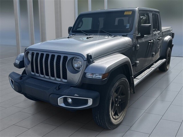 2021 Jeep Gladiator Sport S photo 2