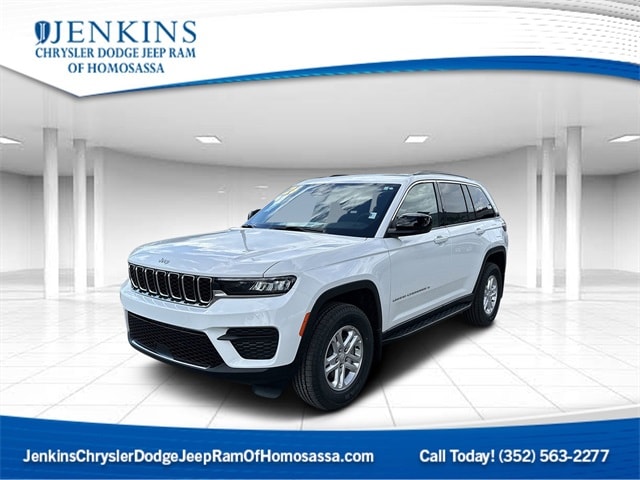 2025 Jeep Grand Cherokee LAREDO 4X4