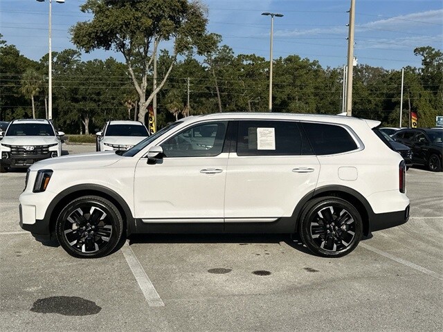 2024 Kia Telluride SX photo 3