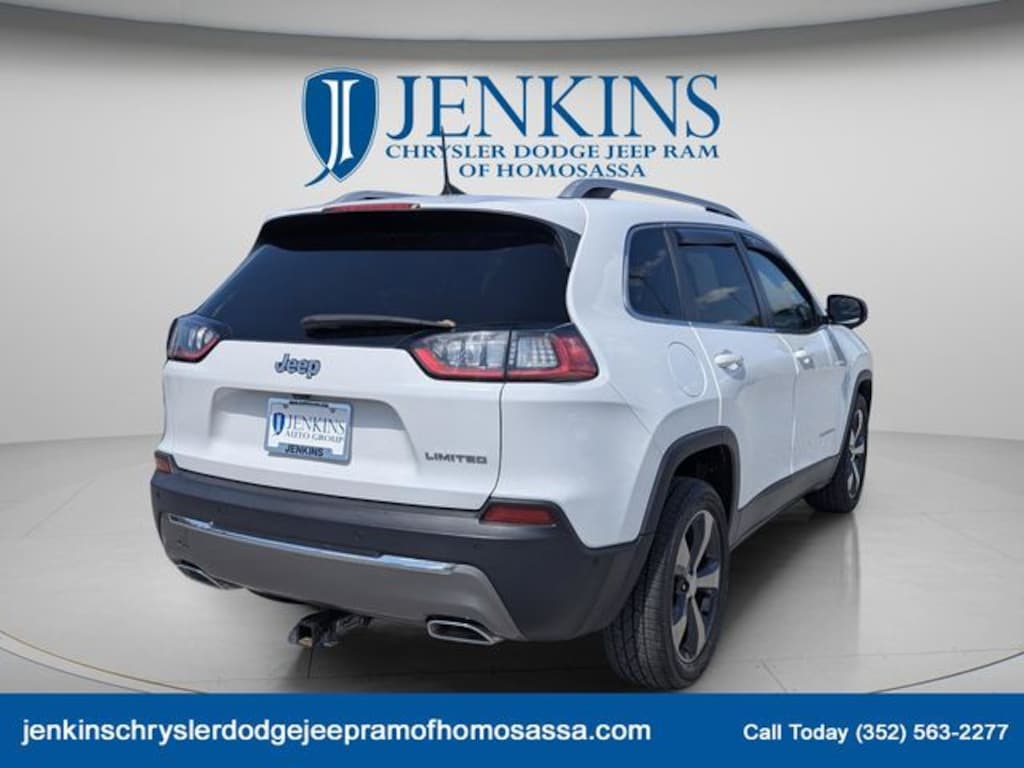Used 2019 Jeep Cherokee Limited FWD SUV
