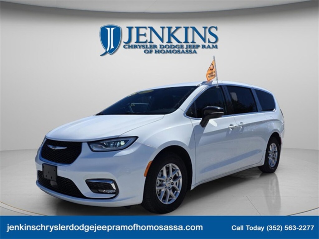 Used 2024 Chrysler Pacifica Touring L Van Passenger Van