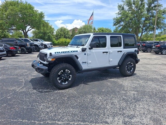 2024 Jeep Wrangler 4xe Rubicon photo 2