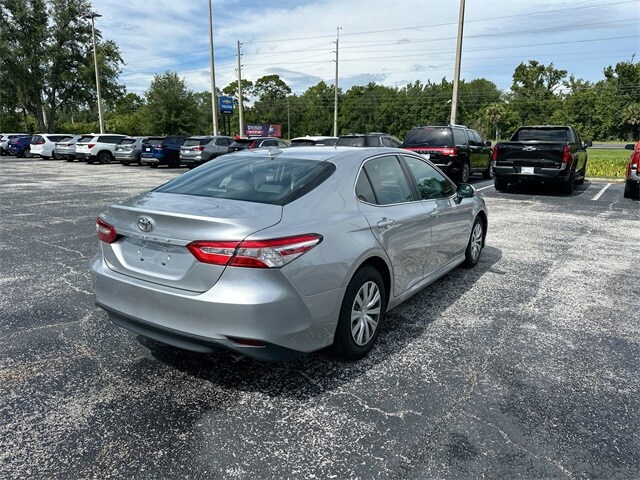 2020 Toyota Camry L photo 3