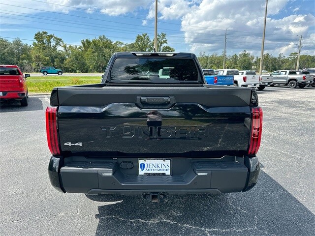2024 Toyota Tundra SR5 CrewMax photo 4