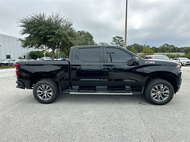 2021 Chevrolet Silverado 1500 RST photo 2