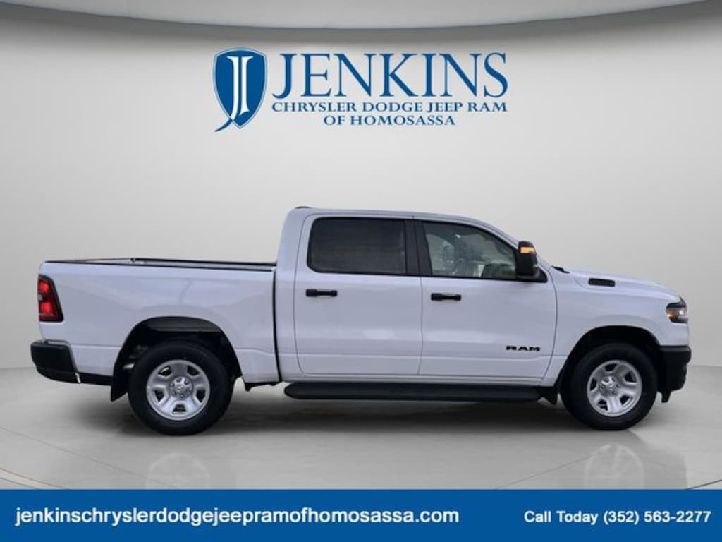 New 2026 Ram 1500 TRADESMAN CREW CAB 4X4 5'7 BOX Pickup