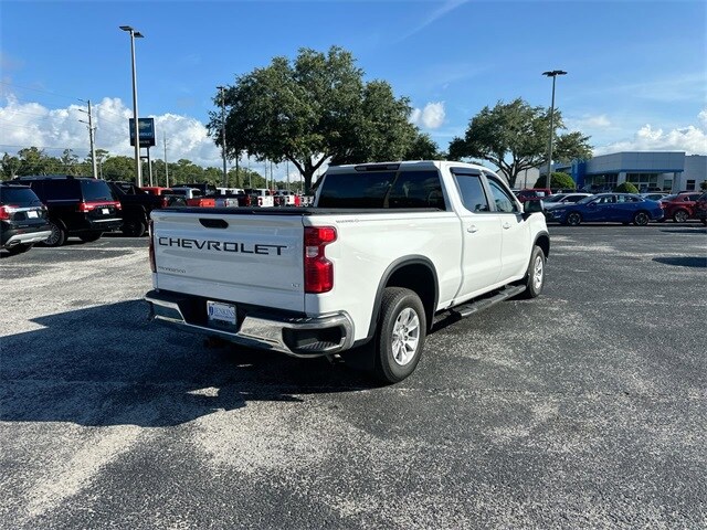 2023 Chevrolet Silverado 1500 LT photo 4