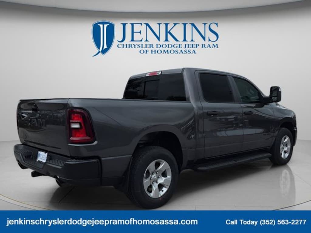 New 2026 Ram 1500 TRADESMAN CREW CAB 4X2 5'7 BOX Pickup