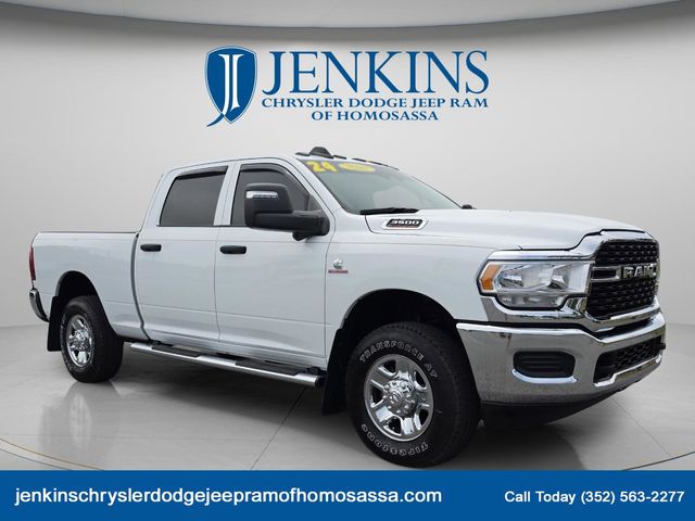 2024 RAM 3500 Tradesman 4X4 Crew Cab SWB's photo