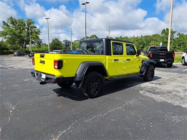 2024 Jeep Gladiator Sport photo 4