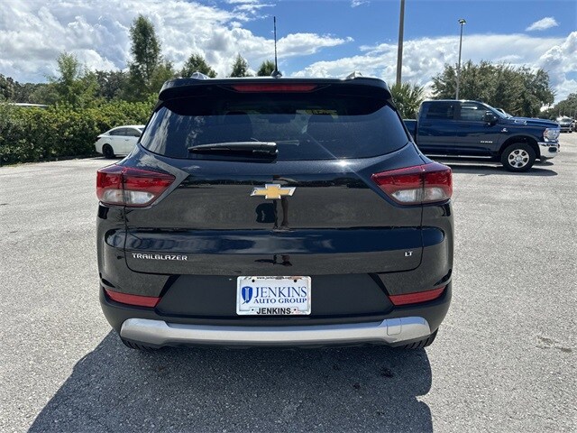2024 Chevrolet Trailblazer LT photo 3