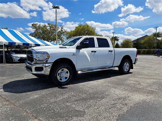 2024 Ram 3500 Tradesman photo 2