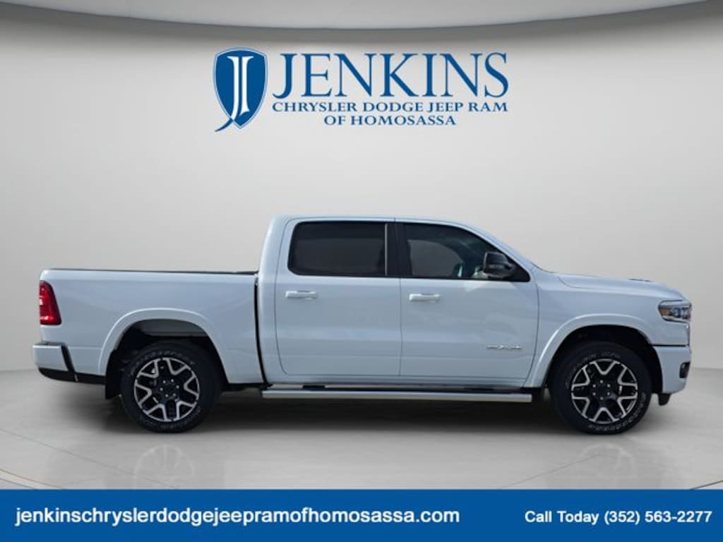 New 2026 Ram 1500 LARAMIE CREW CAB 4X4 5'7 BOX Pickup