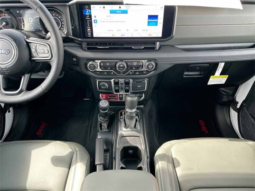 New 2025 Jeep Gladiator MOJAVE 4X4 Pickup