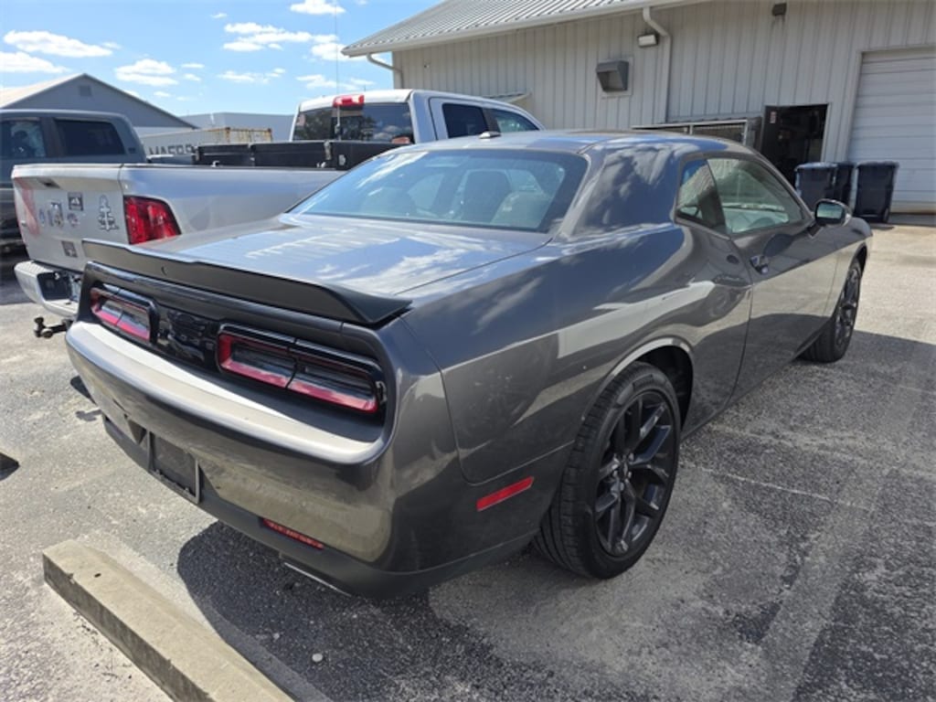 Used 2021 Dodge Challenger SXT Coupe