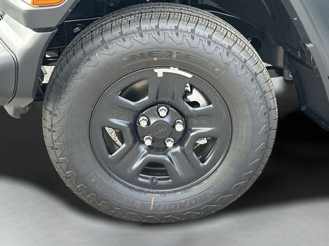 2025 Jeep Wrangler 4-Door Sport - Photo 10