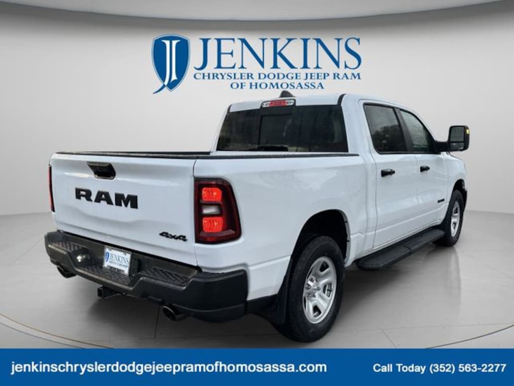 New 2026 Ram 1500 TRADESMAN CREW CAB 4X4 5'7 BOX Pickup