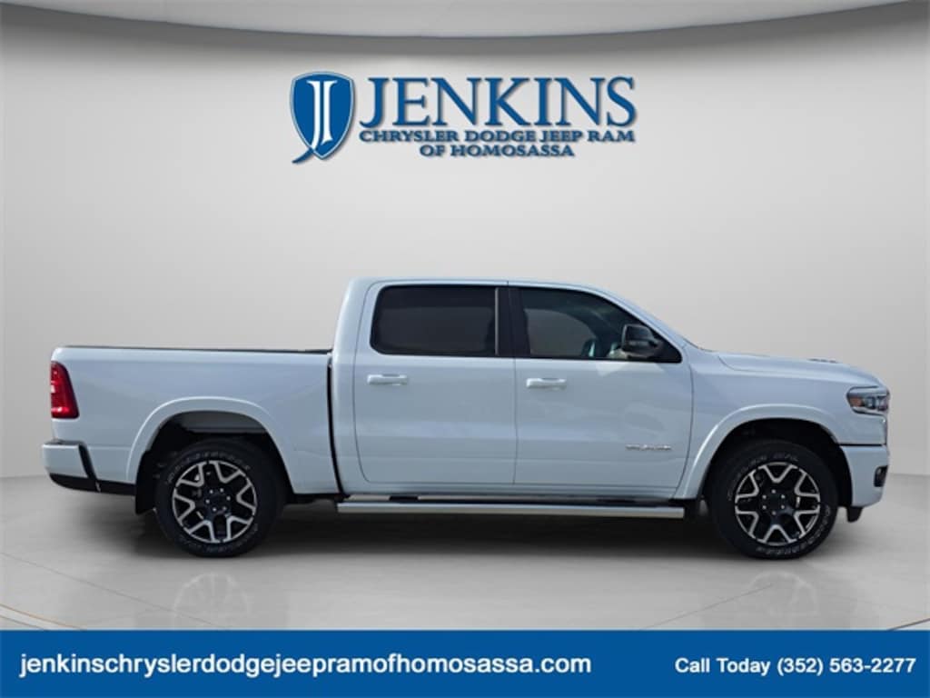 New 2026 Ram 1500 LARAMIE CREW CAB 4X4 5'7 BOX Pickup