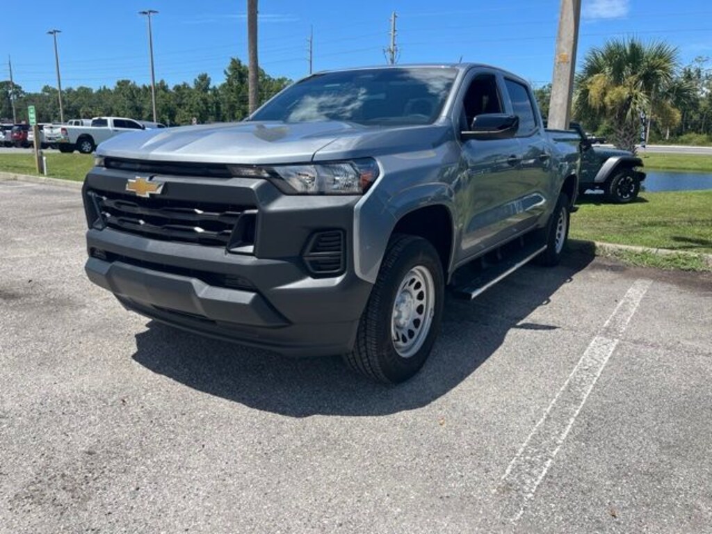 Used 2024 Chevrolet Colorado WT Truck Crew Cab