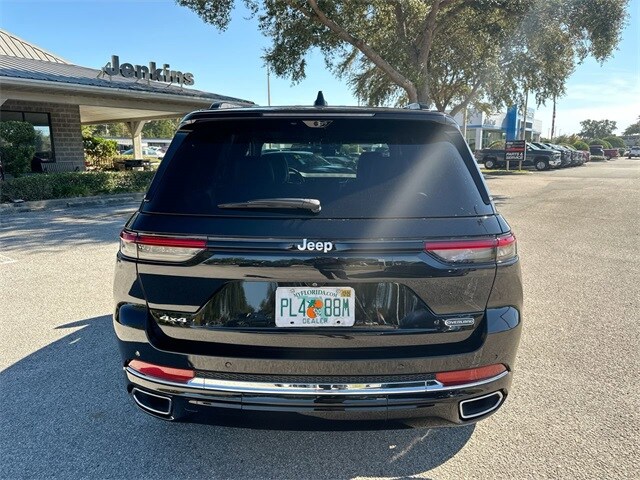 2024 Jeep Grand Cherokee Overland photo 4