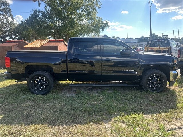 2017 Chevrolet Silverado 1500 photo 4