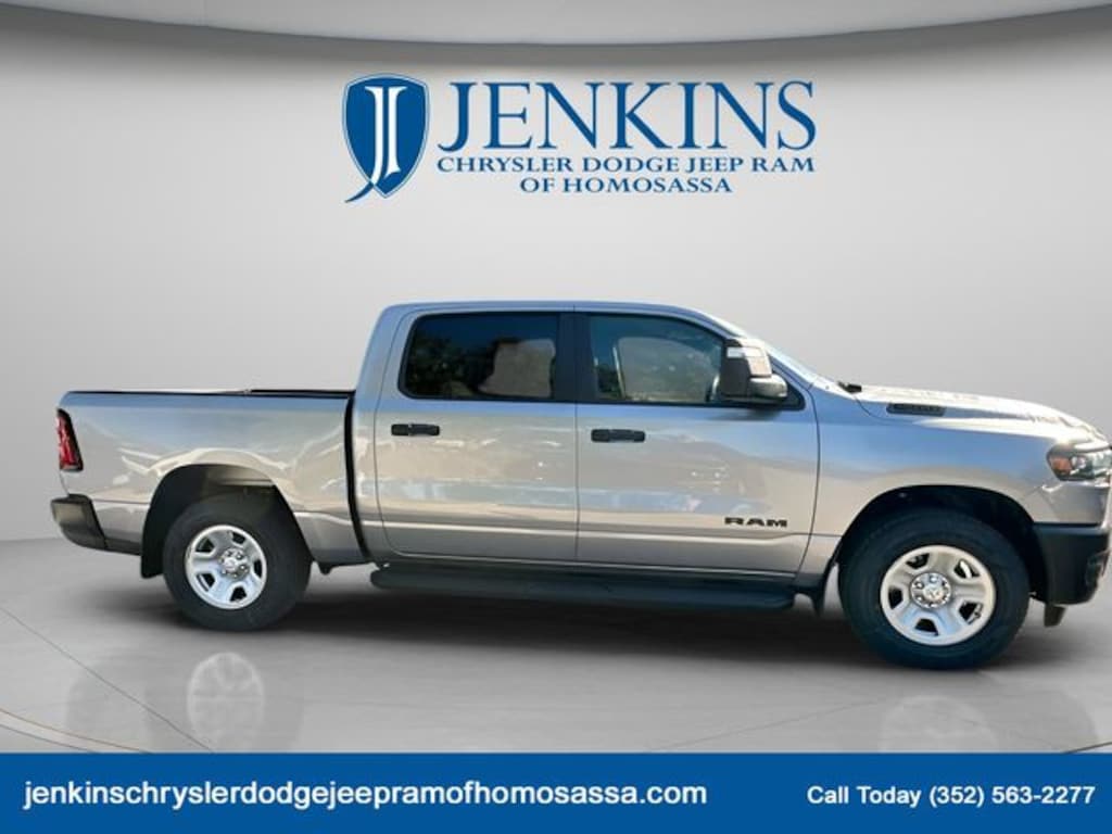 New 2026 Ram 1500 TRADESMAN CREW CAB 4X4 5'7 BOX Pickup