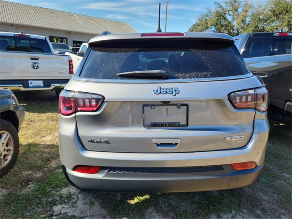 Used 2023 Jeep Compass Latitude Lux SUV