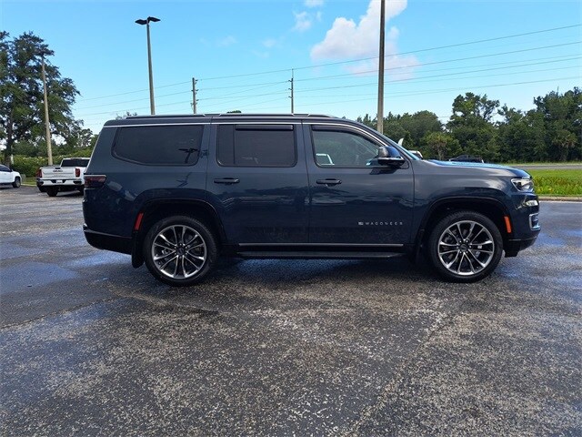 2024 Jeep Wagoneer Series II photo 3