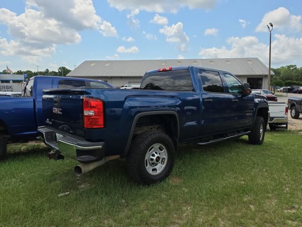 Used 2018 GMC Sierra 2500HD Base Truck Crew Cab