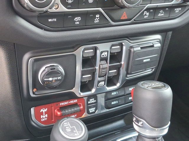 2025 Jeep Wrangler 4-Door Rubicon 392 Final Edition - Photo 25