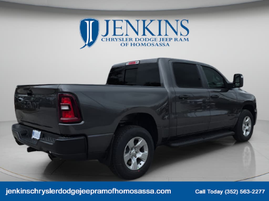 New 2026 Ram 1500 TRADESMAN CREW CAB 4X2 5'7 BOX Pickup