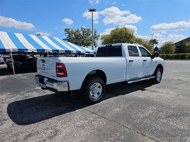 2024 Ram 3500 Tradesman photo 4