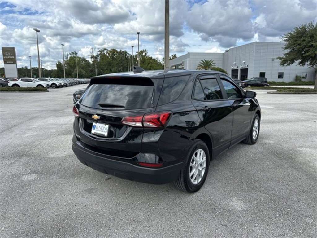 Used 2024 Chevrolet Equinox LS w/1LS SUV