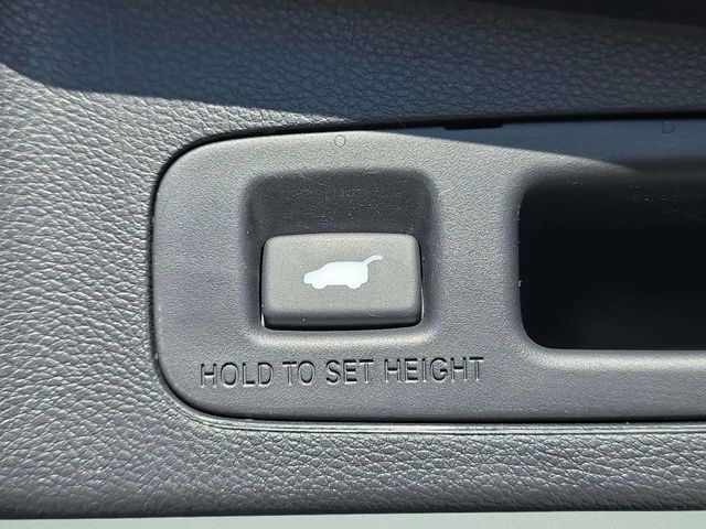 2022 Honda CR-V Touring - Photo 16