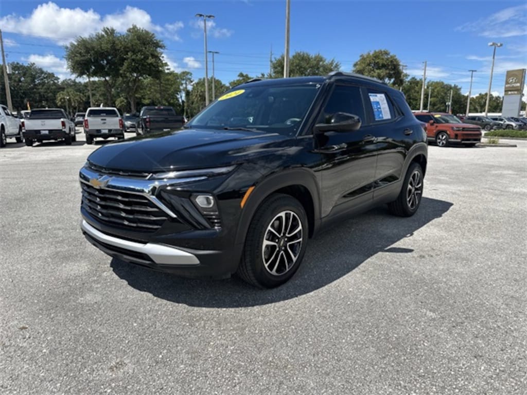 Used 2024 Chevrolet Trailblazer LT SUV