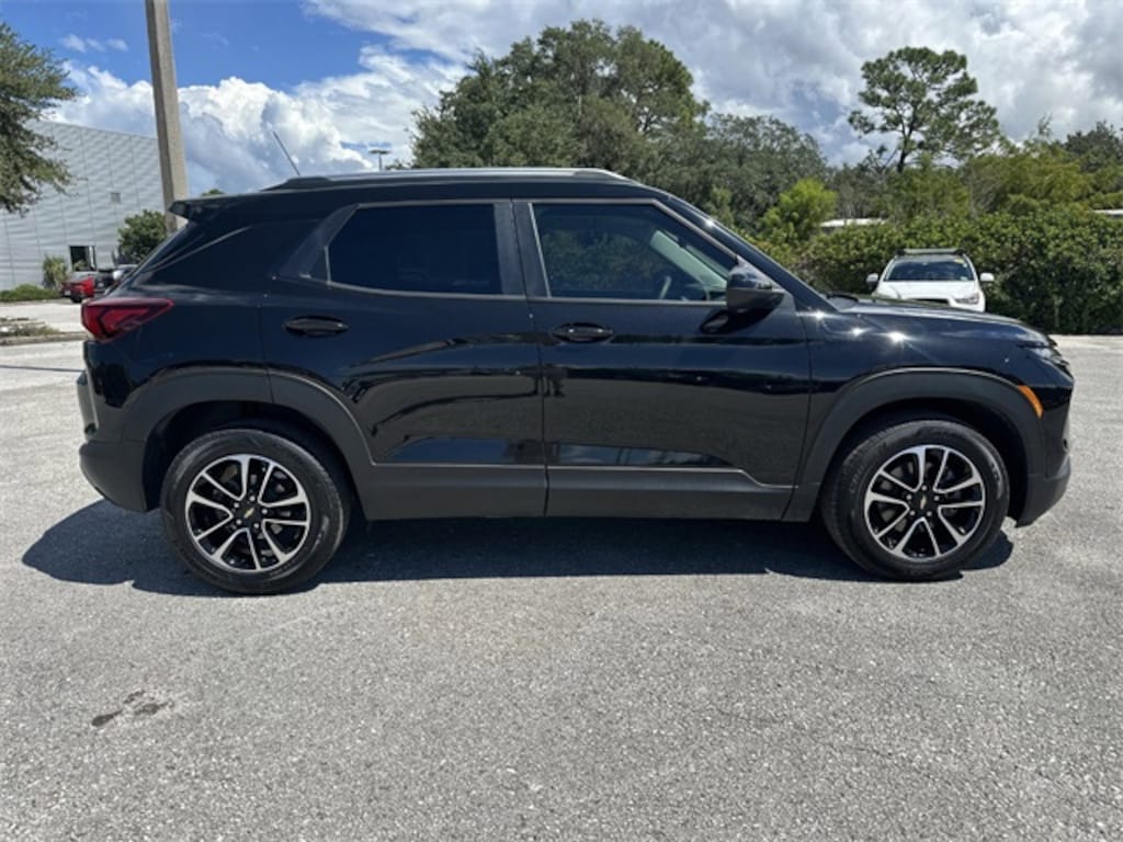 Used 2024 Chevrolet Trailblazer LT SUV