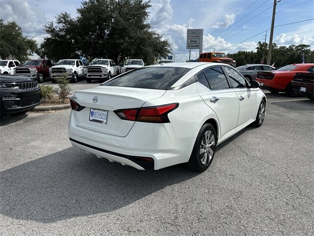 2019 Nissan Altima 2.5 S photo 3