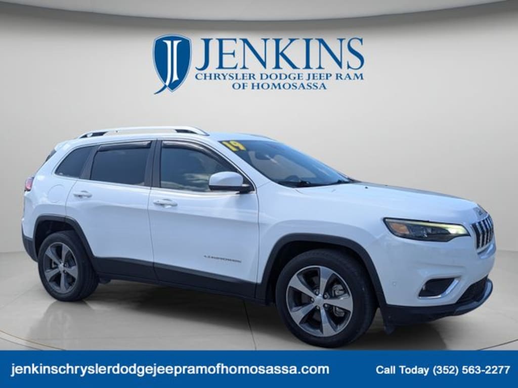 Used 2019 Jeep Cherokee Limited FWD SUV