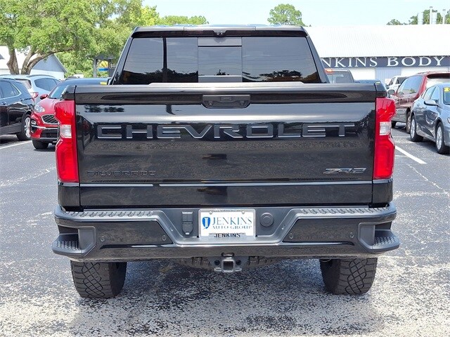 2023 Chevrolet Silverado 1500 ZR2 photo 3