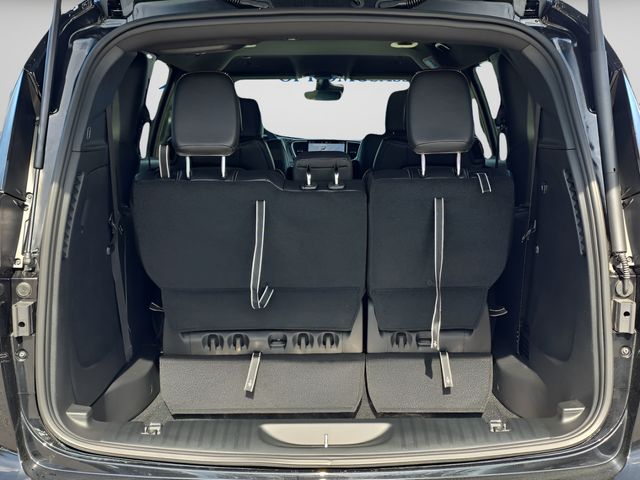 2026 Chrysler Voyager