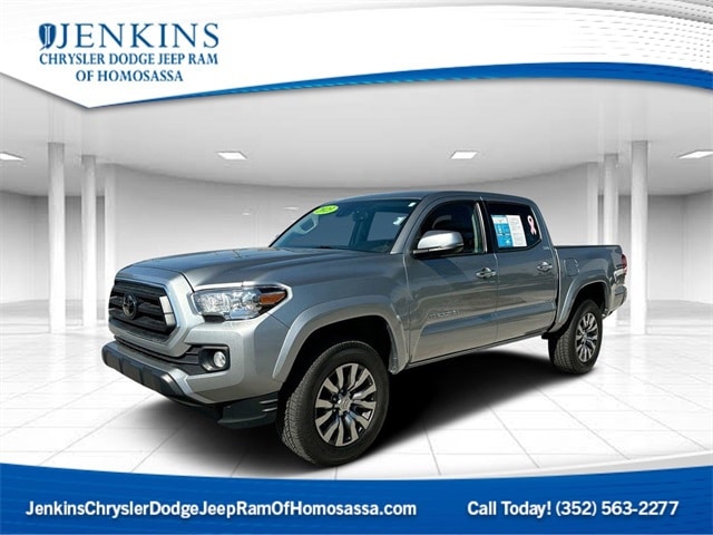 2023 Toyota Tacoma SR5's photo