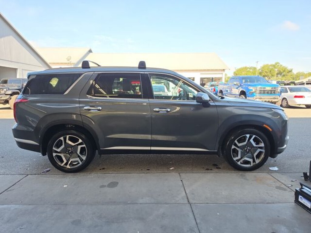 Used 2025 Hyundai Palisade SEL Premium SUV