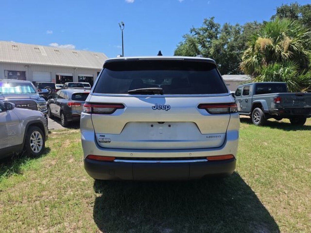Used 2022 Jeep New Grand Cherokee Laredo SUV