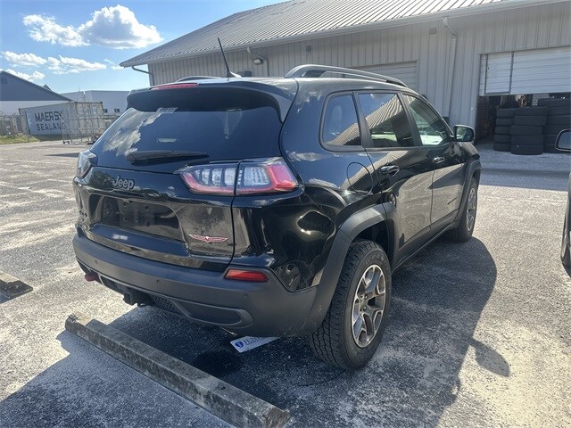2020 Jeep Cherokee Trailhawk photo 3