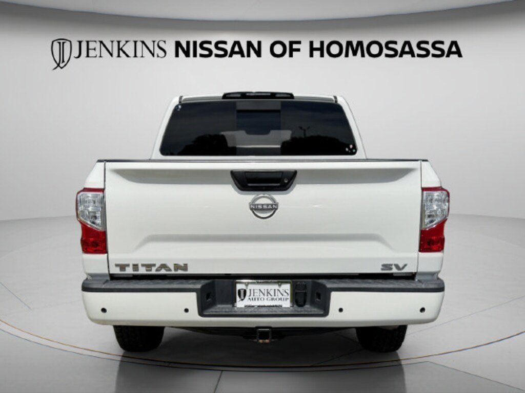 Used 2023 Nissan Titan SV Truck Crew Cab